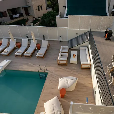 Aesthete Villa *